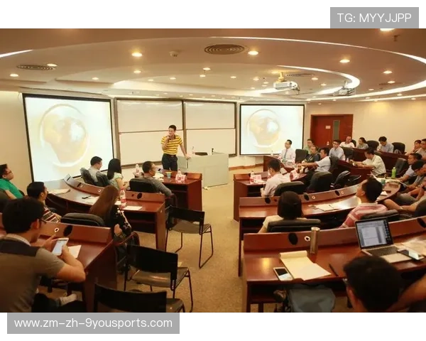 网球俱乐部加强基层场馆的招生渠道与社群运营，网球俱乐部设施